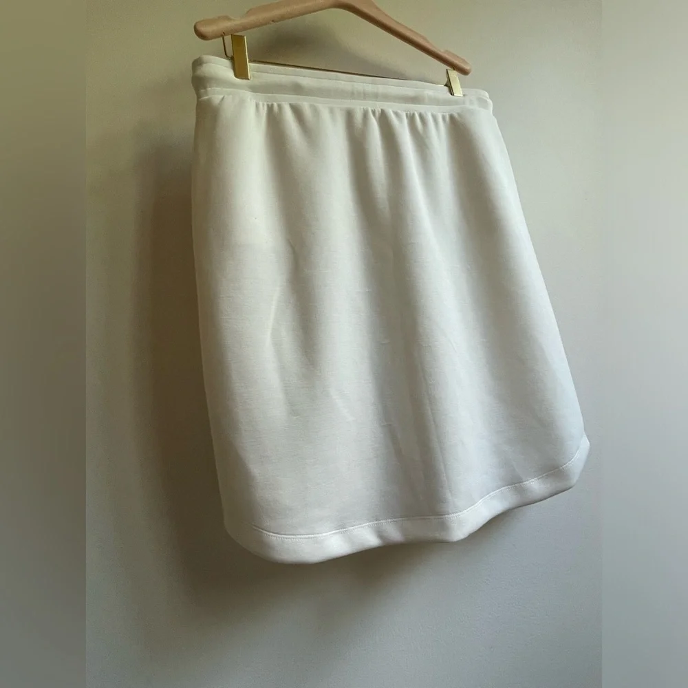 Cable And Gauge Sporty White Skirt Size Large